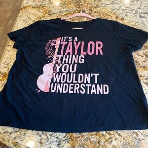 TAYLOR SWIFT T-shirt